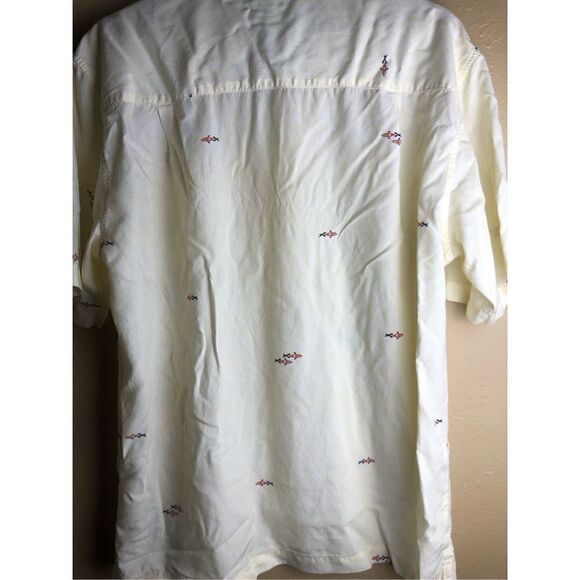 Quiksilver Edition Men's Comfort Fit Casual With Print fish Shirt Size L Short S - Picture 3 of 10